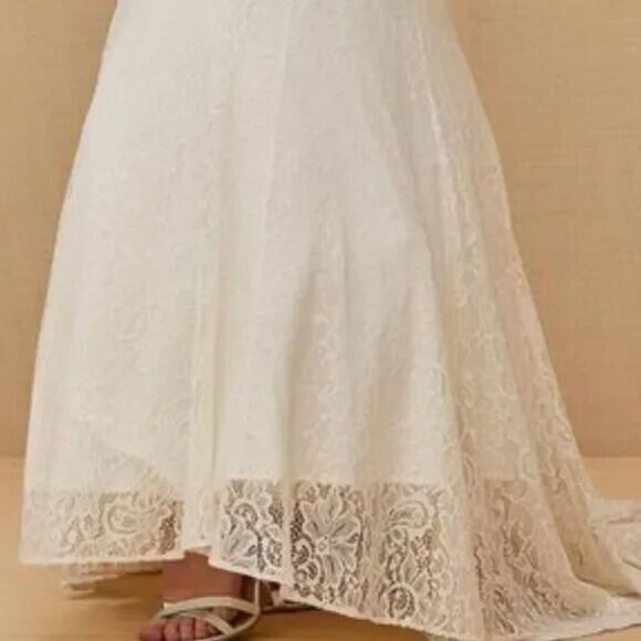 NWT Torrid Ivory Lace Beaded Sleeveless Mermaid Wedding Dress - Picture 5 of 13
